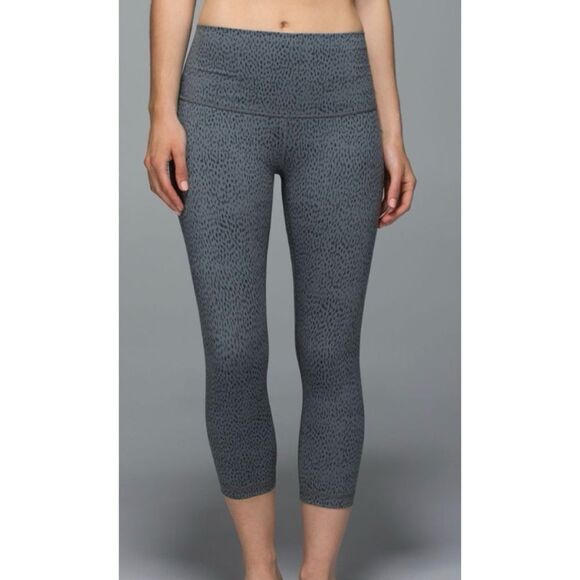 Lululemon Wunder Under Crop Grey - Picture 1 of 8
